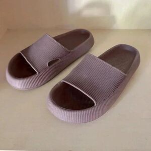 Women’s slip on plum slides size 6